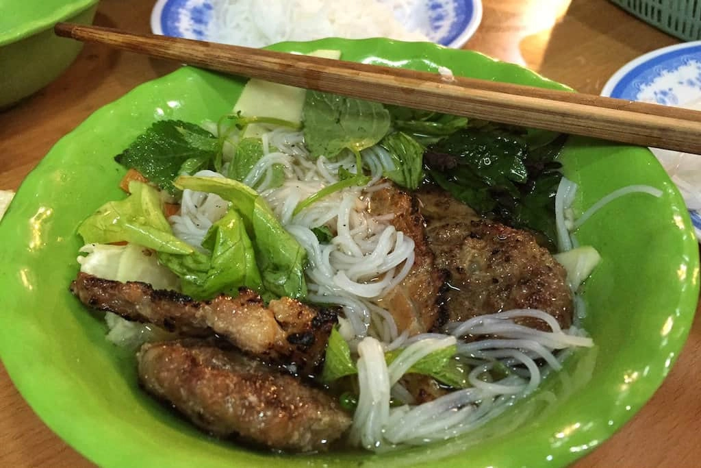Best Dishes to Eat in Vietnam 2 bun cha